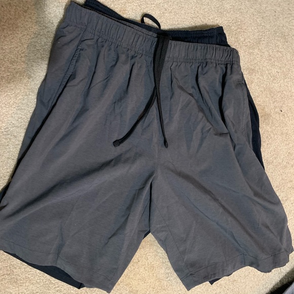 Men’s athletic shorts - Nike, Under Armor, Champion and Hurley - Picture 2 of 9